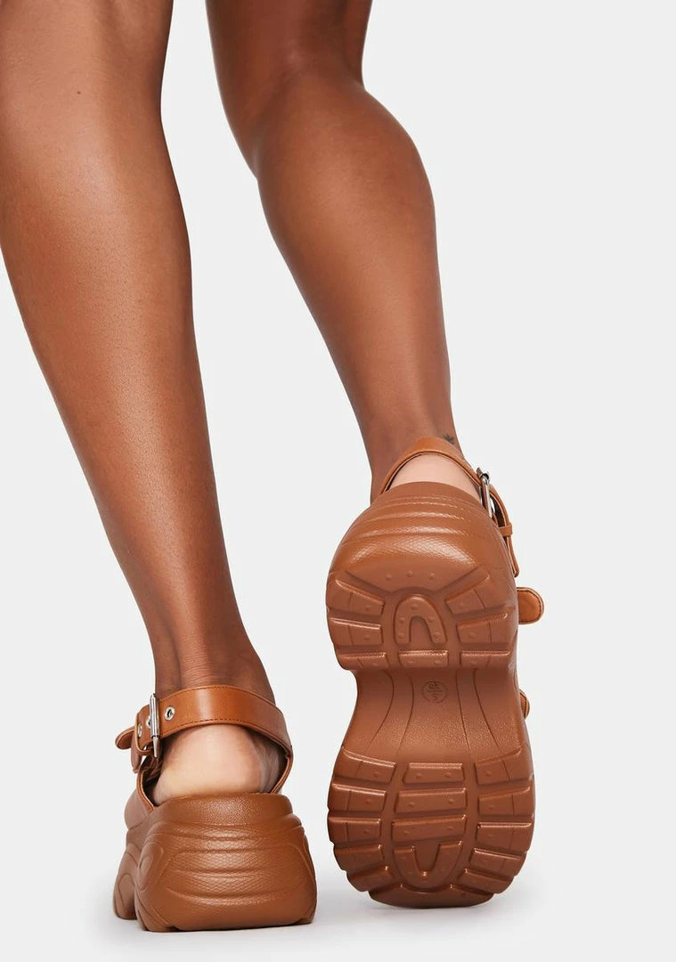 Discount ๐ฏ Koi Footwear Sand Out My Way Platform ๐ฉด Sandals ๐ 6 Koi Footwear Sand Out My Way Platform Sandals