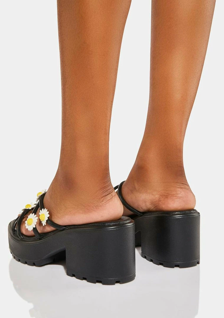 Promo 🔥 Koi Footwear Blooming Daisy Platform 🩴 Sandals 🔥 6 Koi Footwear Blooming Daisy Platform Sandals