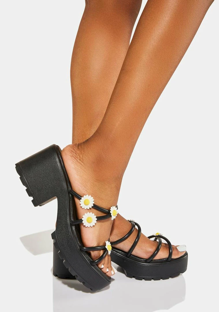 Promo 🔥 Koi Footwear Blooming Daisy Platform 🩴 Sandals 🔥 4 Koi Footwear Blooming Daisy Platform Sandals