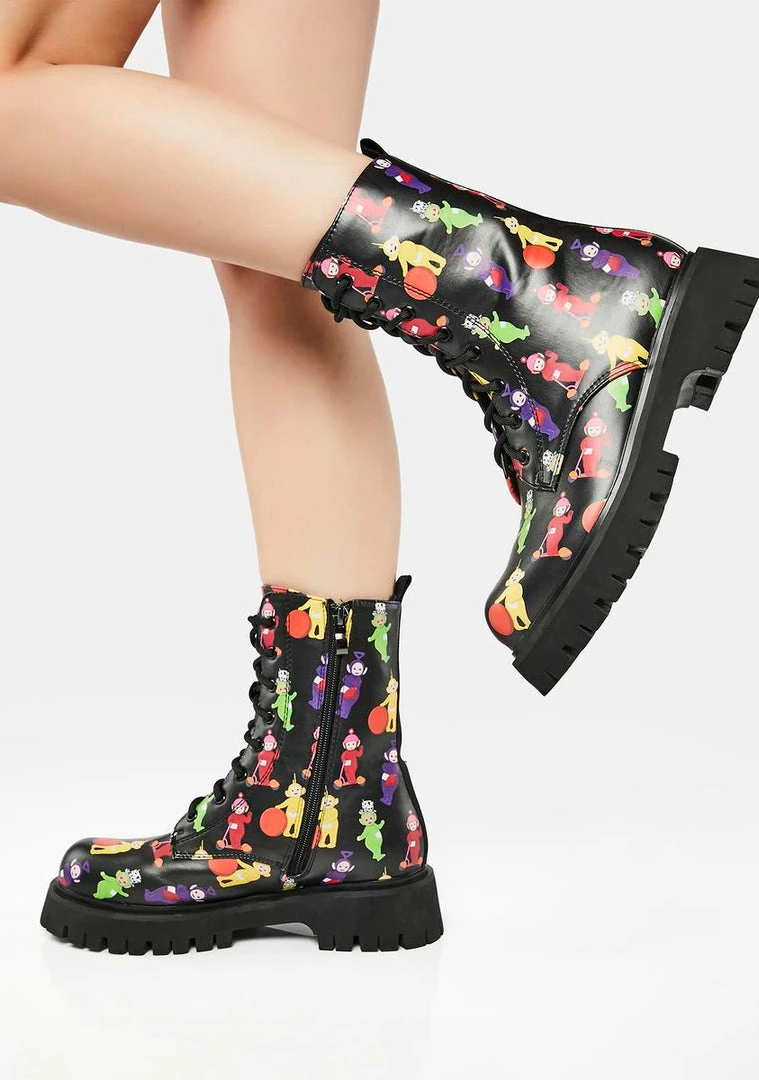 Best Pirce ๐ Koi Footwear X Teletubbies Multi Print Combat ๐ฅพ Boots โ๏ธ 6 Koi Footwear X Teletubbies Multi Print Combat Boots