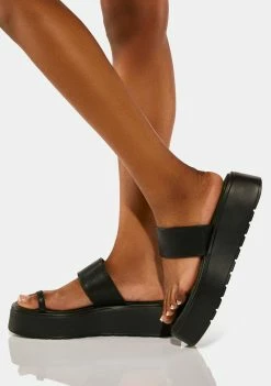 Koi Footwear Tampa Toe Ring Sandals